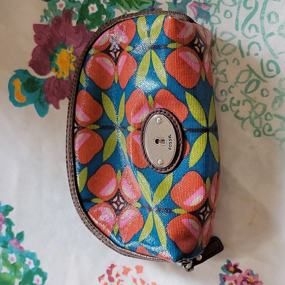 FOSSIL makeup bag